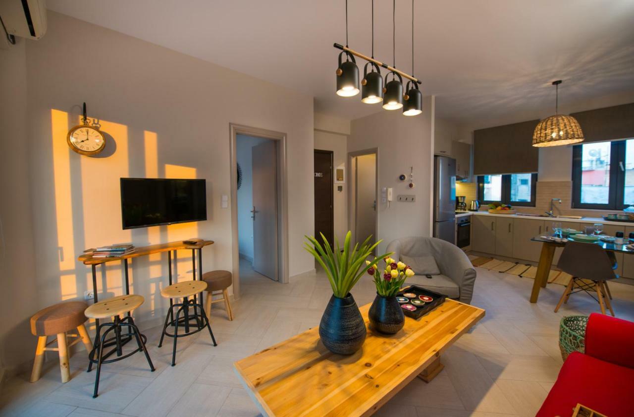 Marios Home, A Cozy And Spacious Apartment Near Downtown Preveza Exterior photo